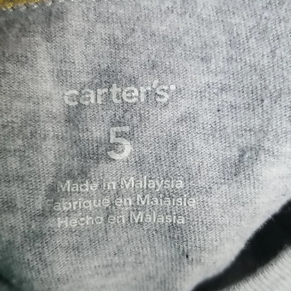 Carter's gray crane short sleeve t-shirt (Size 5)